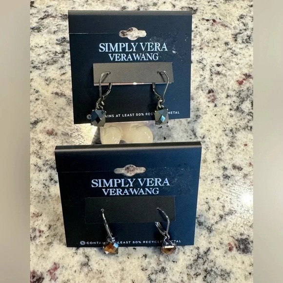 SIMPLY VERA VERA WANG NWT 2 PAIRS OF EARRINGS - Picture 1 of 4